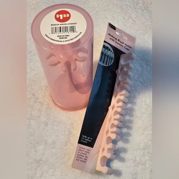 NYX Makeup, Kendall + Kylie Pouch With Makeup Accessories - Picture 14 of 14